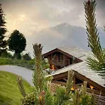Vg Stunning View, Sauna & Jacuzzi By Jolidi Chalet