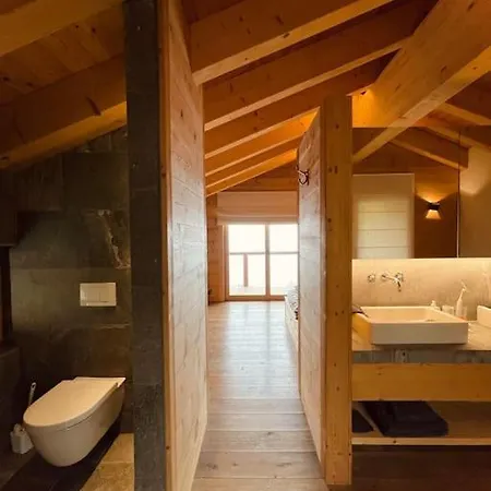 Vg Stunning View, Sauna & Jacuzzi By Jolidi Alpesi faház