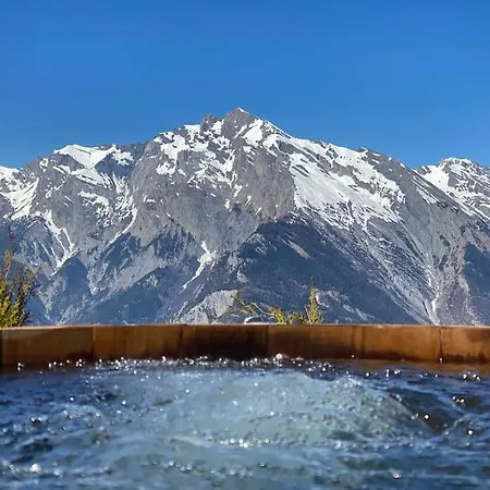 Alpesi faház Vg Stunning View, Sauna & Jacuzzi By Jolidi *