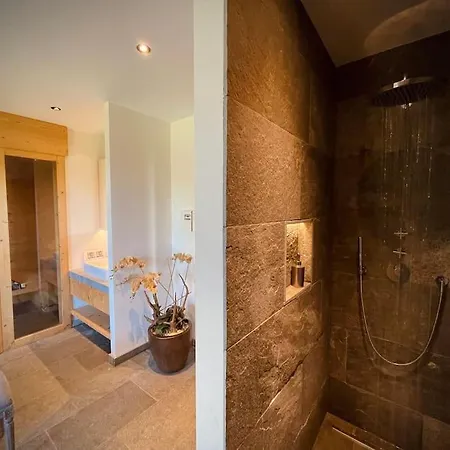 Vg Stunning View, Sauna & Jacuzzi By Jolidi * Нанда